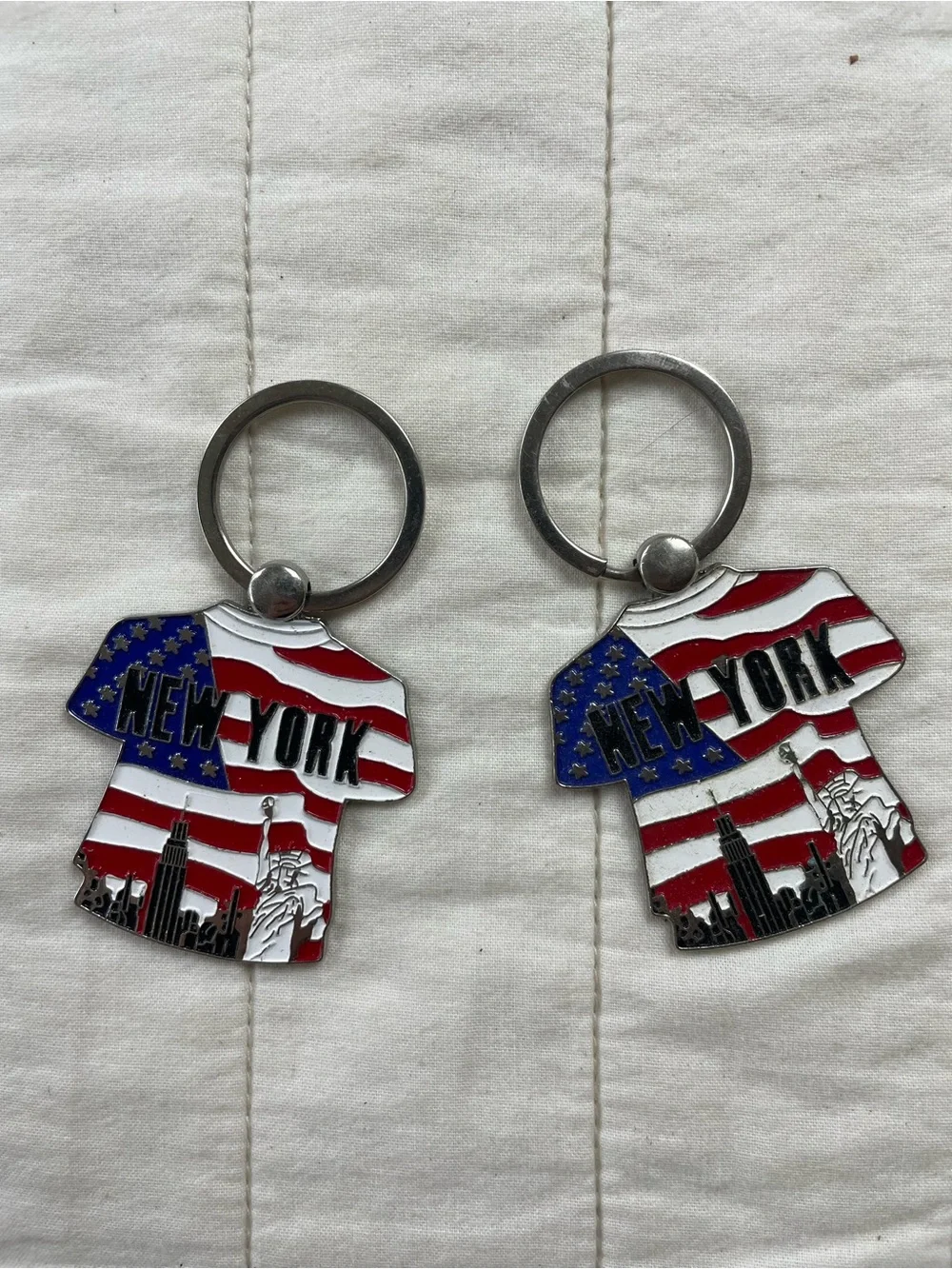 New York Souvenir Flag T-Shirt Keychains - Red White Blue